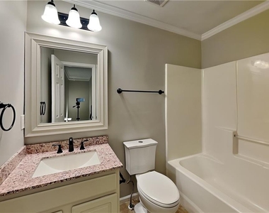 158 Oak Grove Place - Photo Thumbnail 13