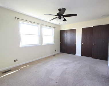 9 Warwick Court - Photo Thumbnail 9