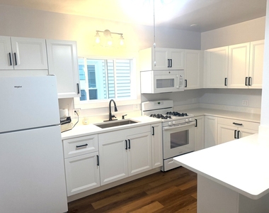 5433 N Magnet Avenue - Photo Thumbnail 8
