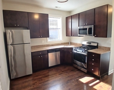 2765 W Francis Place - Photo Thumbnail 5