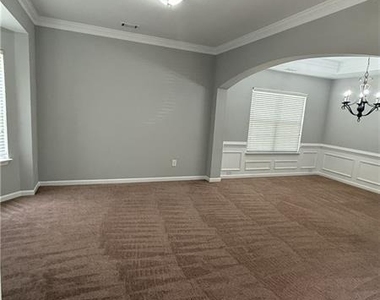 1667 Overview Circle - Photo Thumbnail 4