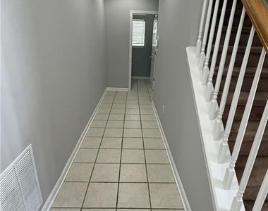 1667 Overview Circle - Photo Thumbnail 3