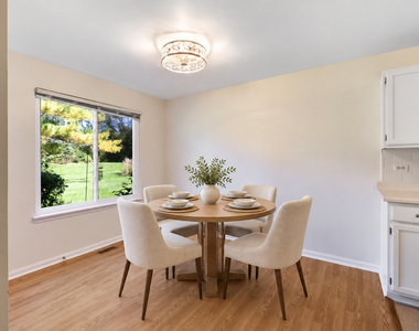 215 Brett Circle - Photo Thumbnail 11