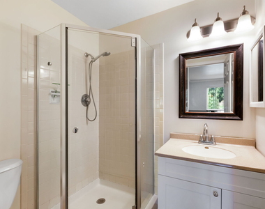 215 Brett Circle - Photo Thumbnail 24