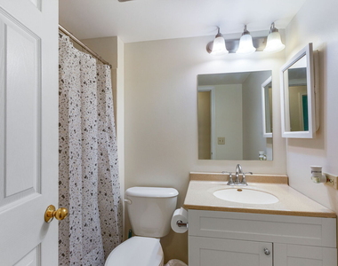 215 Brett Circle - Photo Thumbnail 18