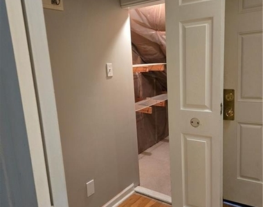317 8th Street Ne - Photo Thumbnail 4