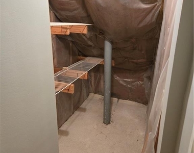 317 8th Street Ne - Photo Thumbnail 2