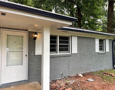 665 Barnes Drive Sw - Photo Thumbnail 1