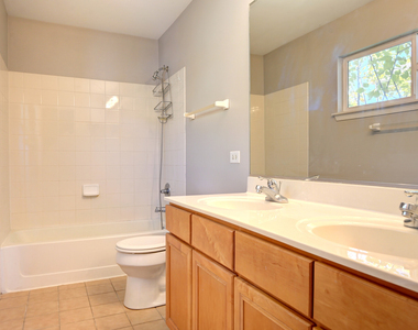 1858 S Fallbrook Drive - Photo Thumbnail 25