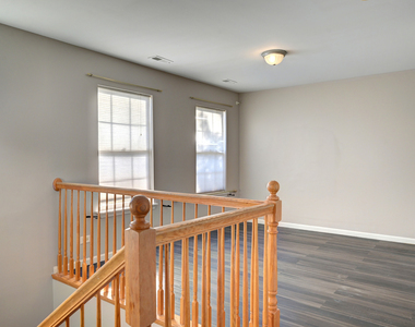 1858 S Fallbrook Drive - Photo Thumbnail 28