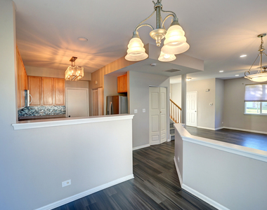 1858 S Fallbrook Drive - Photo Thumbnail 17