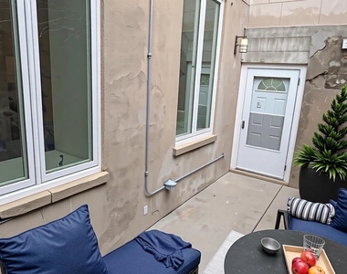 1453 Maple Avenue - Photo Thumbnail 7