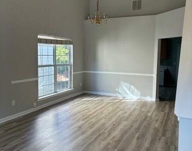 1692 Atkinson Park Circle - Photo Thumbnail 4