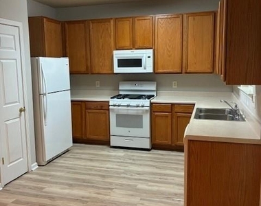 1692 Atkinson Park Circle - Photo Thumbnail 2