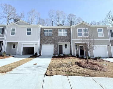 2558 Coventry Street Sw - Photo Thumbnail 21