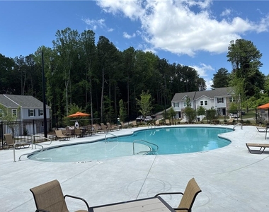 2558 Coventry Street Sw - Photo Thumbnail 22