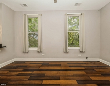 2734 W 18th Street - Photo Thumbnail 1