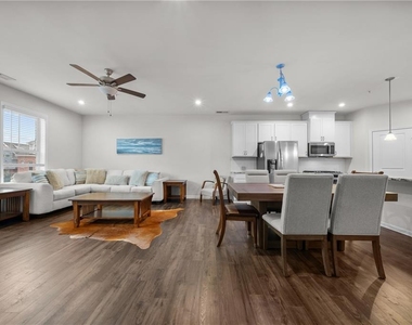 1404 Ridgebend Way Se - Photo Thumbnail 4