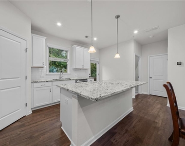 1404 Ridgebend Way Se - Photo Thumbnail 7