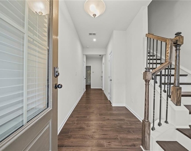 1404 Ridgebend Way Se - Photo Thumbnail 3