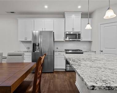 1404 Ridgebend Way Se - Photo Thumbnail 8