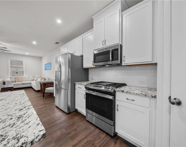 1404 Ridgebend Way Se - Photo Thumbnail 5