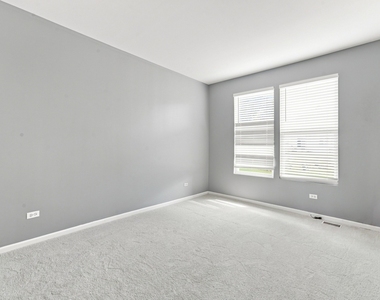 1177 Blue Heron Circle - Photo Thumbnail 18