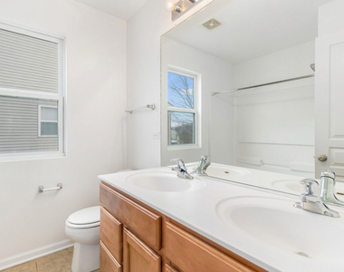 1177 Blue Heron Circle - Photo Thumbnail 4