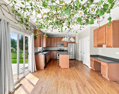 1177 Blue Heron Circle - Photo Thumbnail 21
