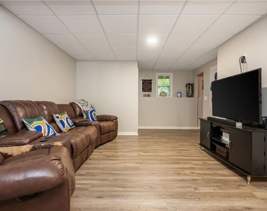 6011 Crabapple Way - Photo Thumbnail 50