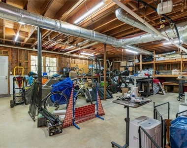 6011 Crabapple Way - Photo Thumbnail 55