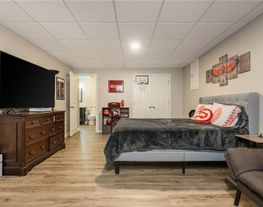 6011 Crabapple Way - Photo Thumbnail 53
