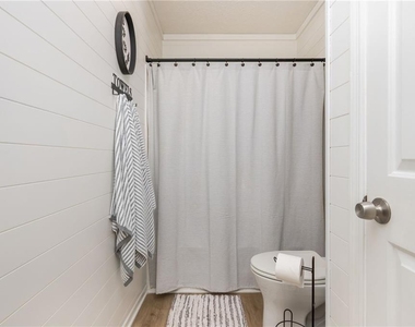 6011 Crabapple Way - Photo Thumbnail 42