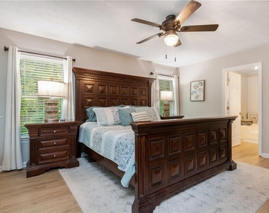 6011 Crabapple Way - Photo Thumbnail 29