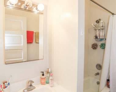 2808 N Halsted Street - Photo Thumbnail 12