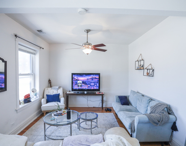 2808 N Halsted Street - Photo Thumbnail 2
