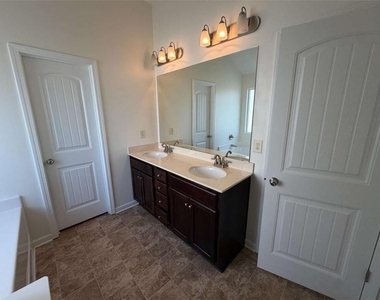 1162 Creek Top Road - Photo Thumbnail 12