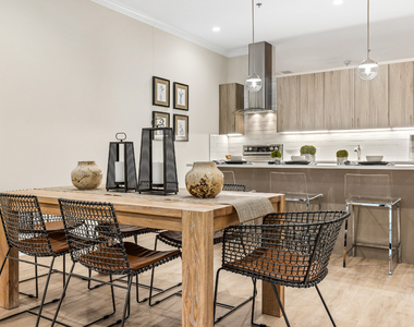 835 Lake Street - Photo Thumbnail 1