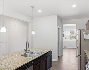 296 Maple Brook Drive - Photo Thumbnail 12