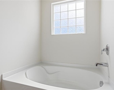 296 Maple Brook Drive - Photo Thumbnail 25