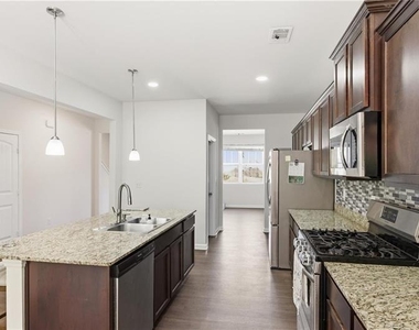 296 Maple Brook Drive - Photo Thumbnail 10
