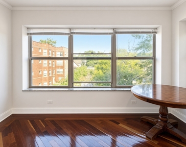 7227 N Rogers Avenue - Photo Thumbnail 5