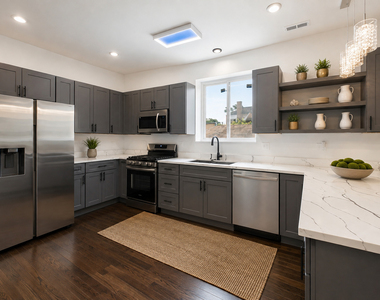 7919 S Ellis Avenue - Photo Thumbnail 6