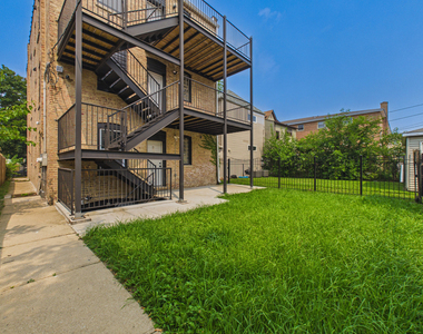 7919 S Ellis Avenue - Photo Thumbnail 33