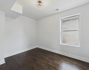 7919 S Ellis Avenue - Photo Thumbnail 13