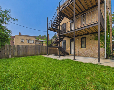 7919 S Ellis Avenue - Photo Thumbnail 31
