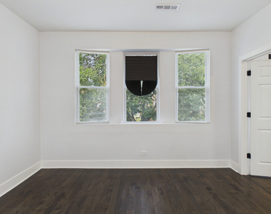 7919 S Ellis Avenue - Photo Thumbnail 19