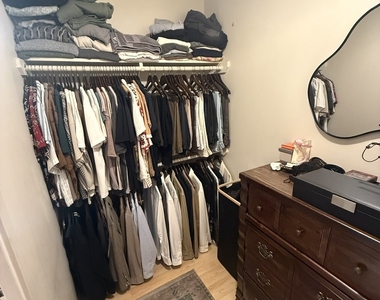1636 N Wells Street - Photo Thumbnail 4