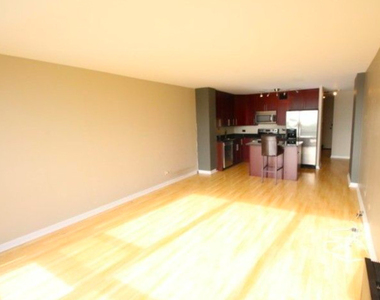 1636 N Wells Street - Photo Thumbnail 17