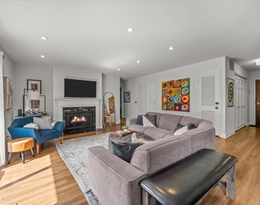 1230 Park Avenue - Photo Thumbnail 4